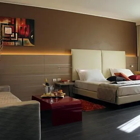 Western Soave Hotel 4*